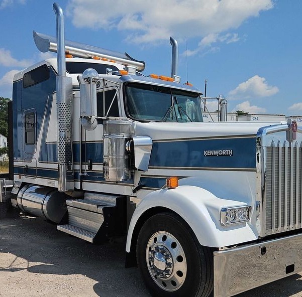 2018 Kenworth W9 Series Truck Tractor